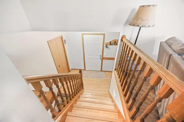 964 7th AVE NW, Hutchinson, MN 55350