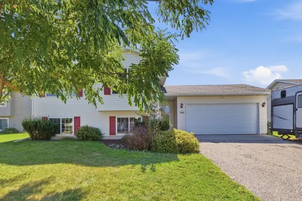964 7th AVE NW, Hutchinson, MN 55350