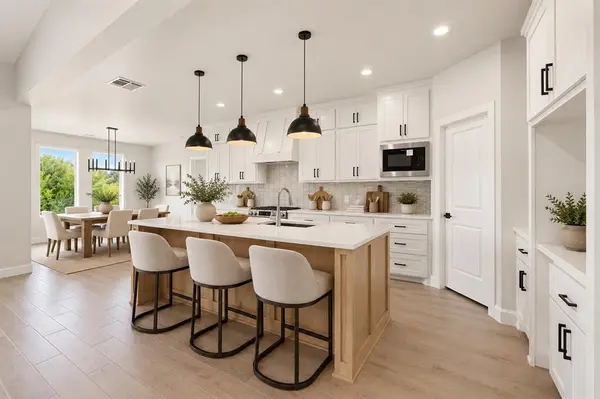 8416 NW 153rd ST, Edmond, OK 73013