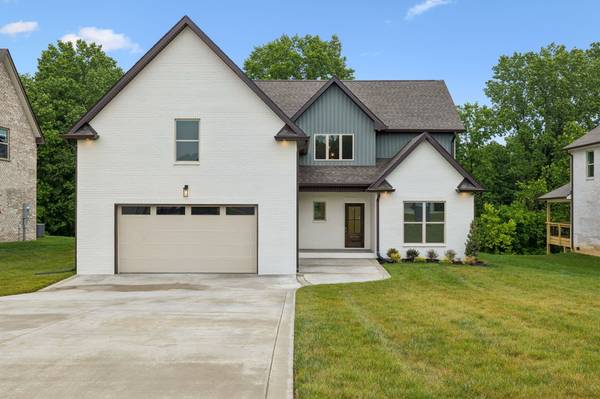 353 Young Lane, Pleasant View, TN 37146