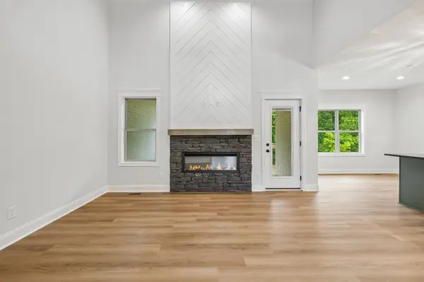 353 Young Lane, Pleasant View, TN 37146