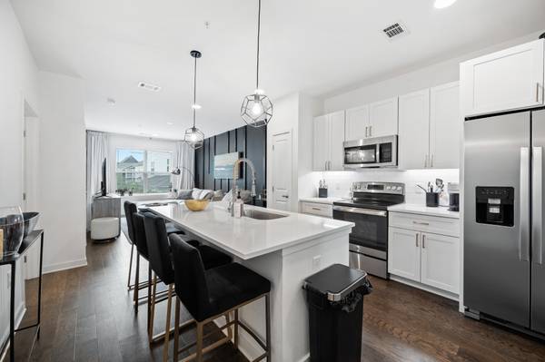 1677 54th Ave N #217, Nashville, TN 37209