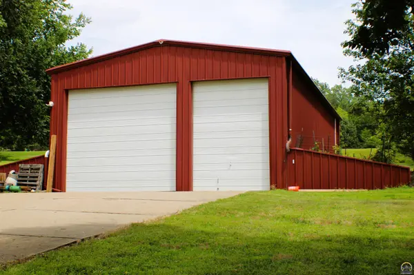6257 West Lake RD, Ozawkie, KS 66070