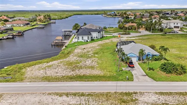 932 OLD BURNT STORE RD N, Cape Coral, FL 33993