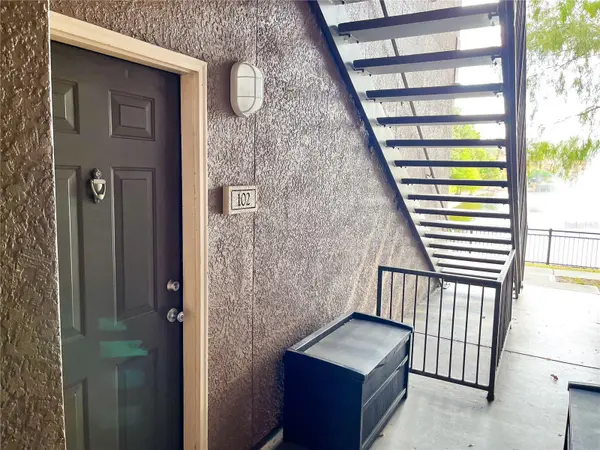 6137 METROWEST BLVD #102, Orlando, FL 32835