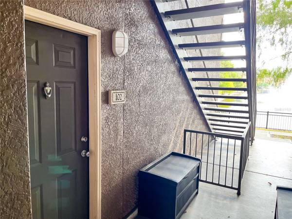 6137 METROWEST BLVD #102, Orlando, FL 32835
