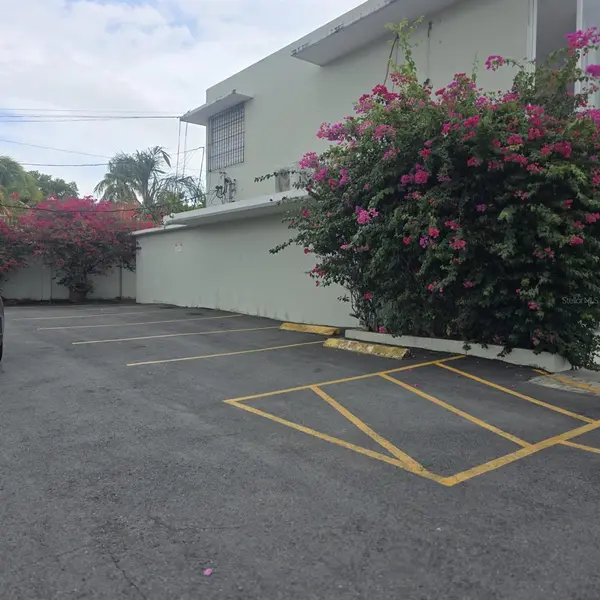 173 Carretera #2 VILLA CAPARRA, Guaynabo, PR 00968