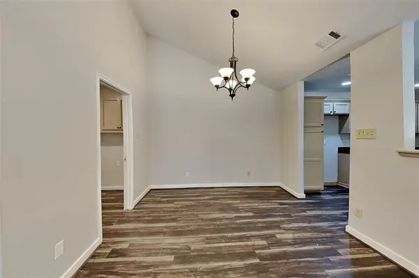 2204 Heritage Circle, Carrollton, TX 75006