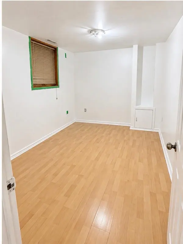 97 Oak Park AVE #Lower, Toronto E03, ON M4C 4M6