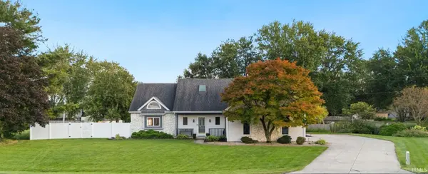 9022 S Bay CT, New Haven, IN 46774-2414