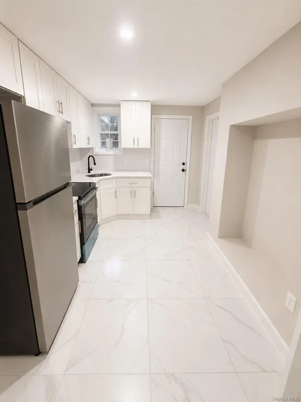 2040 Washington AVE, Bronx, NY 10457