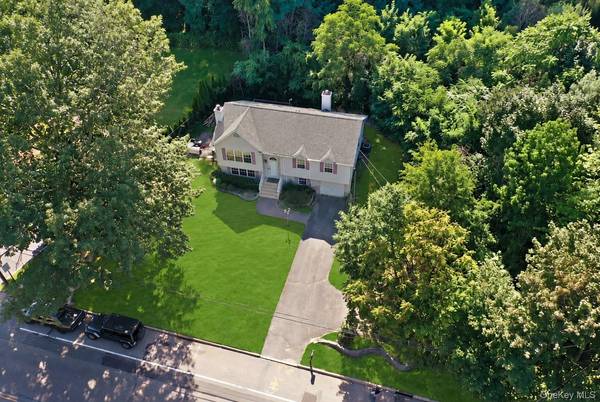 701 Park AVE, Huntington, NY 11743