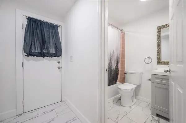 2307 E OSBORNE AVE #102, Tampa, FL 33610