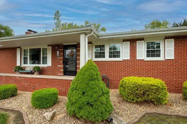 1998 Pleasant Meadows ST, Portage, IN 46368