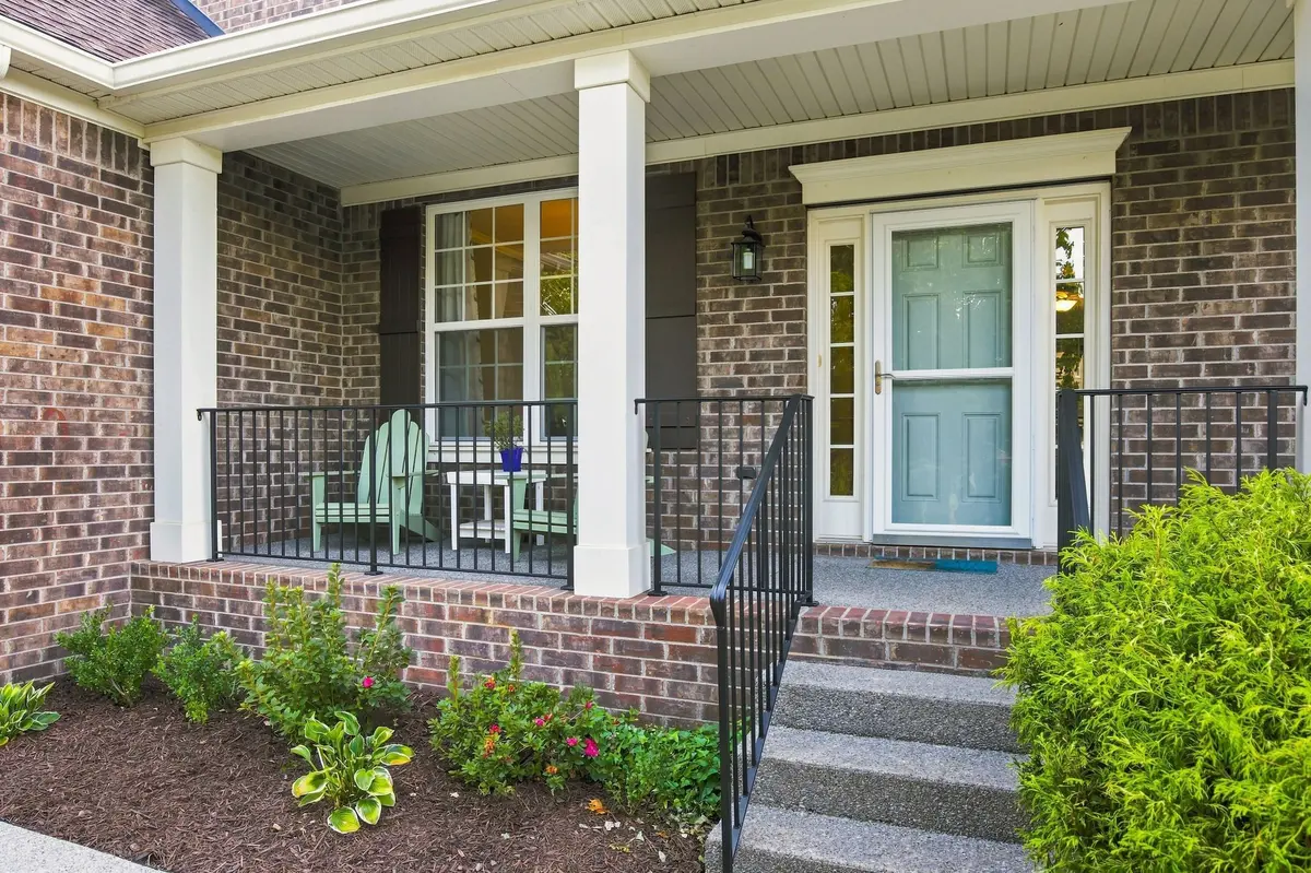 719 Crestmark Dr, Mount Juliet, TN 37122