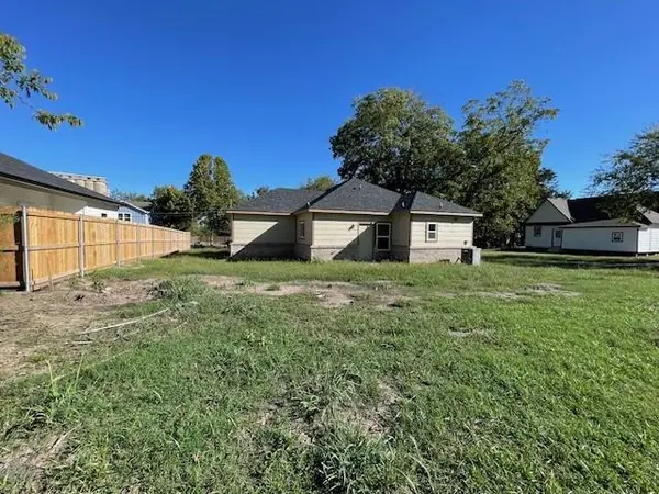 1915 MORSE Street, Greenville, TX 75401