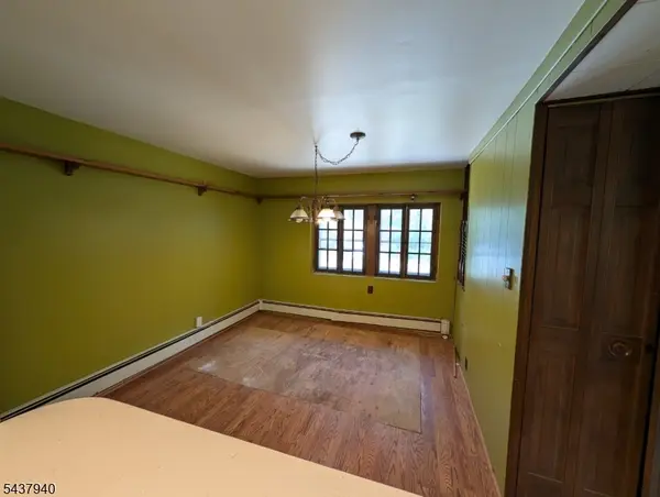1 Poplar Grove Ter, West Milford Twp., NJ 07480