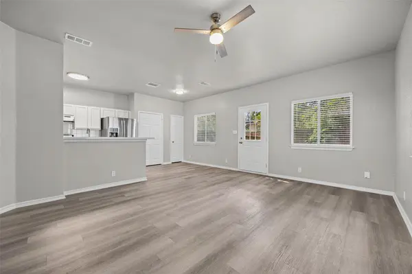 1801 Constantino CIR #B, Austin, TX 78745
