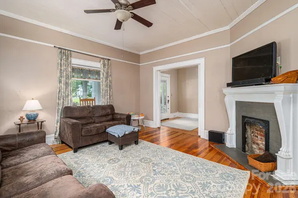 306 W Old Post RD, Cherryville, NC 28021