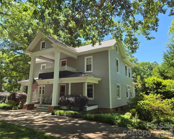 306 W Old Post RD, Cherryville, NC 28021