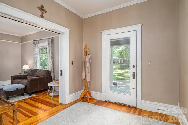 306 W Old Post RD, Cherryville, NC 28021