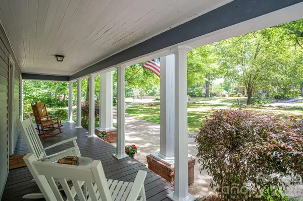 306 W Old Post RD, Cherryville, NC 28021