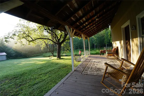 1239 W McGuinn RD, Mill Spring, NC 28756