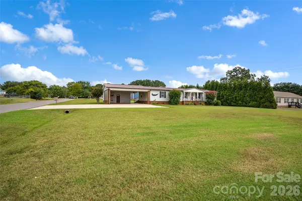 2468 Old Mountain RD, Statesville, NC 28625