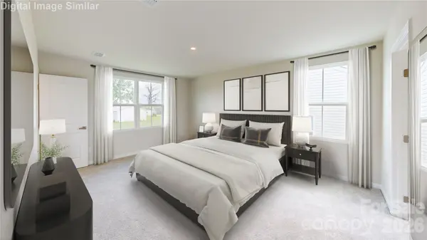 307 Plainwood DR, Charlotte, NC 28216