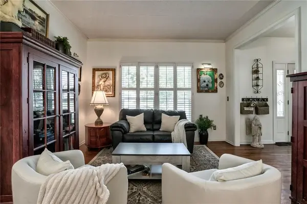 8901 W 125th TER, Overland Park, KS 66213