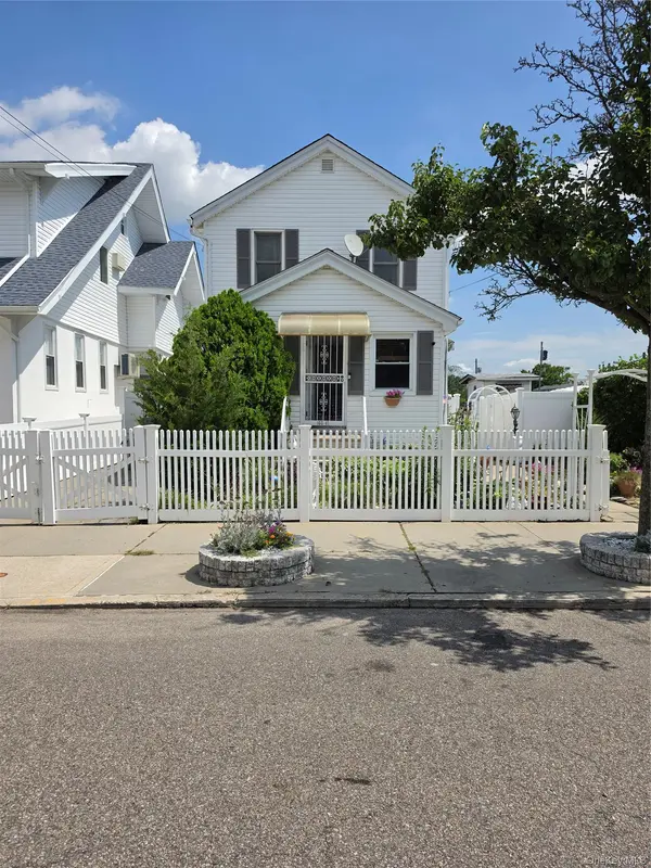 160-41 99th ST, Howard Beach, NY 11414