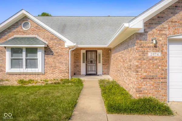 2974 Prairie Stream WAY, Columbus, IN 47203