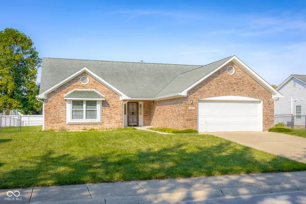 2974 Prairie Stream WAY, Columbus, IN 47203