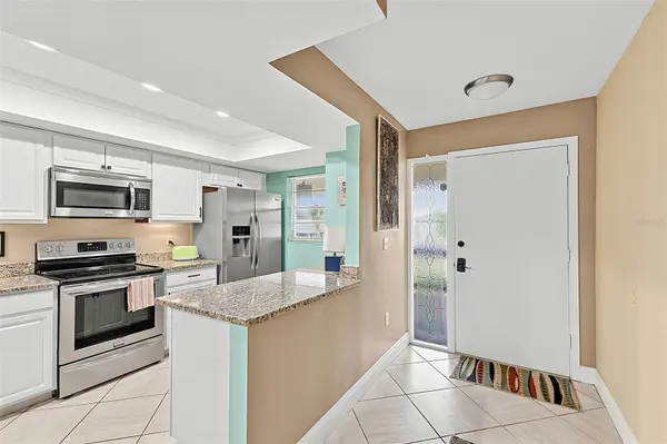 7143 WOOD CREEK DR #203, Sarasota, FL 34231