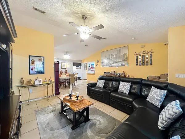 3438 BRETWOOD DR, Orlando, FL 32808