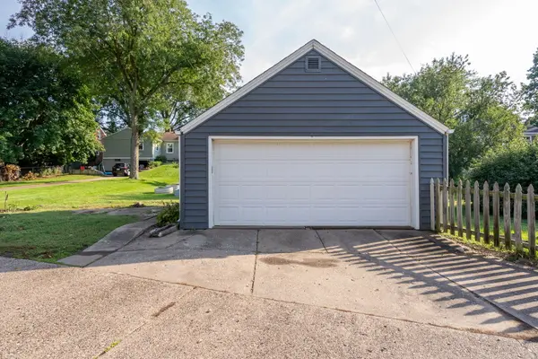 812 W Lombard ST, Davenport, IA 52804