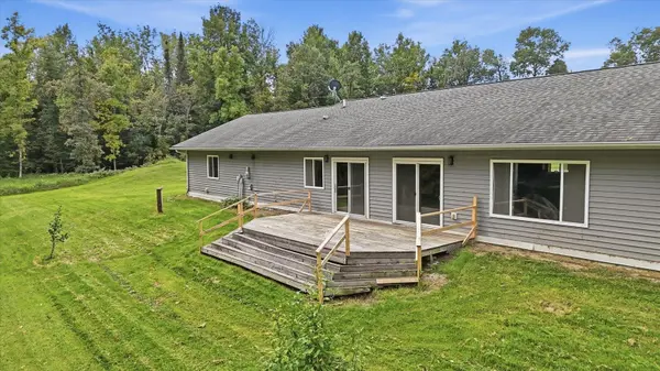 10104 Three Bridges RD, Cook, MN 55723