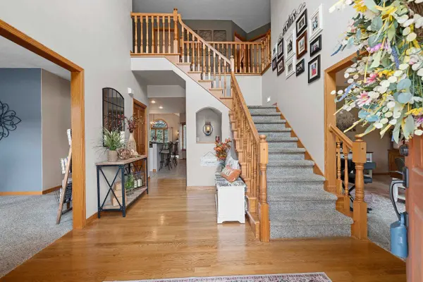 764 SADDLEBROOK CT, Neenah, WI 54956