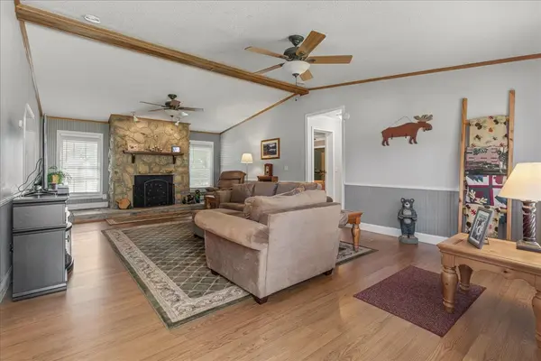 210 Willow Circle, Kingston, TN 37763