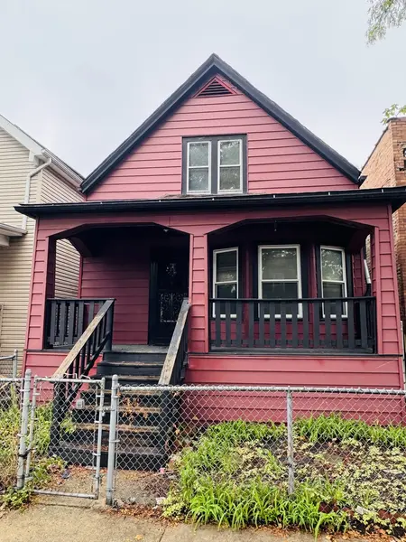 4934 W Iowa ST, Chicago, IL 60651