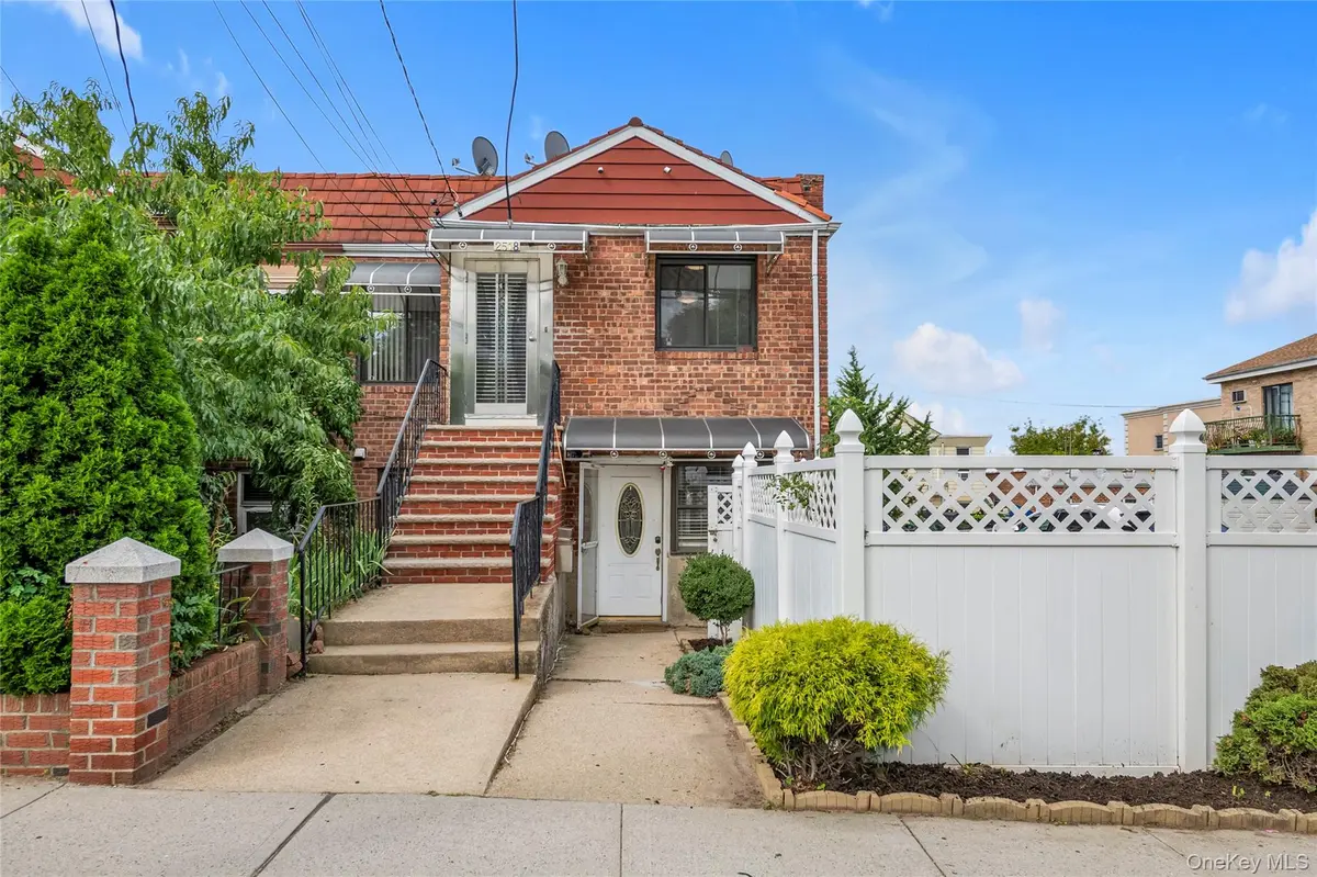 2518 123rd ST, Flushing, NY 11354