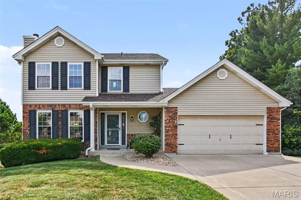 4533 Cambrook DR, St Charles, MO 63304