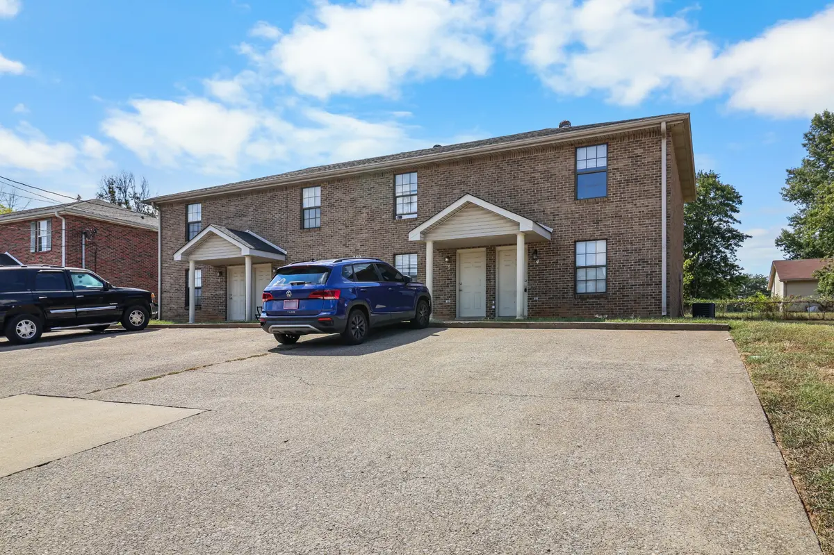 369 Peabody Dr #4, Clarksville, TN 37042