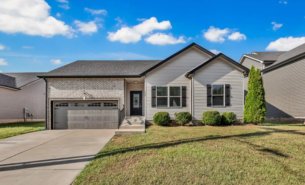 256 Azalea Dr, Oak Grove, KY 42262