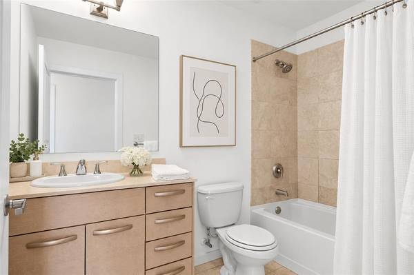 1200 Main Street #1802, Dallas, TX 75202
