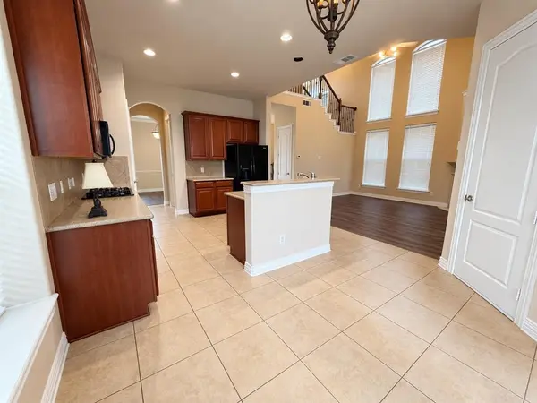 1572 Barksdale Drive, Lewisville, TX 75077