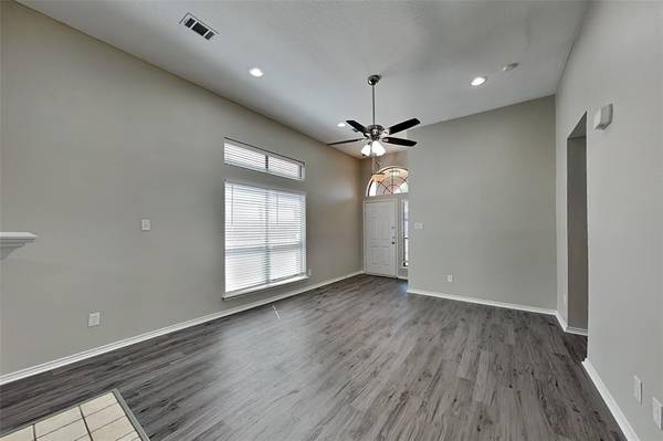 6929 Aston Drive, North Richland Hills, TX 76182
