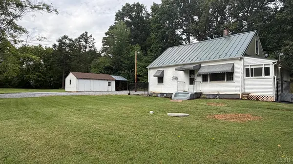 17817 Leesville RD, Evington, VA 24550