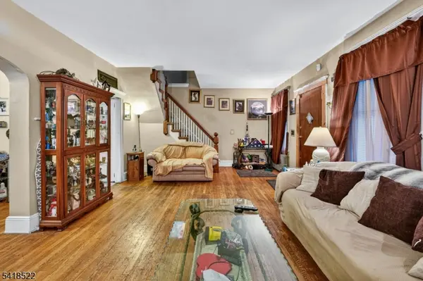 501 E 32Nd St, Paterson City, NJ 07504