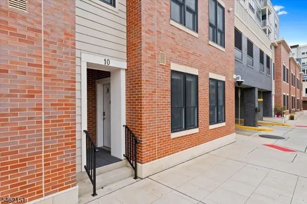 10 Ward St #102, Bloomfield Twp., NJ 07003
